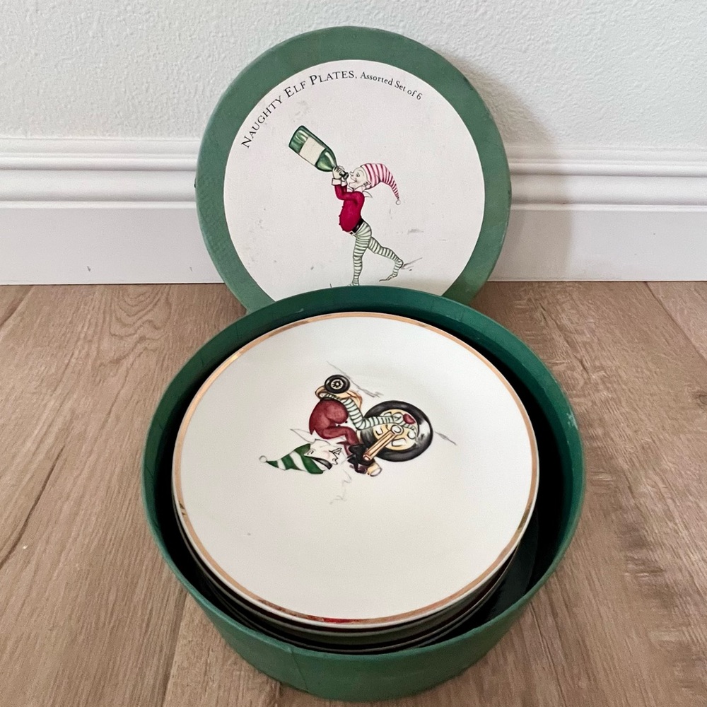 RARE Restoration Hardware NAUGHTY ELF Boxed‎ Set of 6 Dessert Salad Plates Vtg